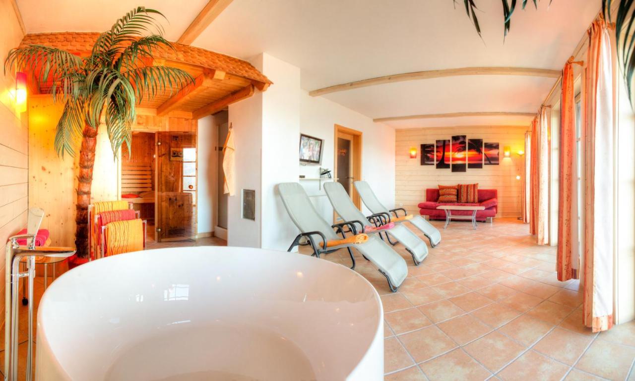 Mathiasl Wellness-Ferienhaeuser โบเดนสดอร์ฟ ภายนอก รูปภาพ